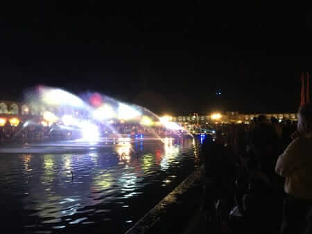 Place Naghsh-e Jahan in Isfahan at night 