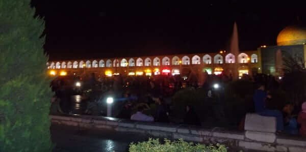 Place de l'imam en nocturne à Isfahan (Iran)